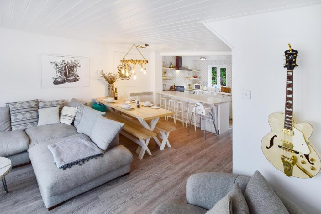 Luxury Lodge In The Heart Of The Cotswolds サイレンセスター エクステリア 写真
