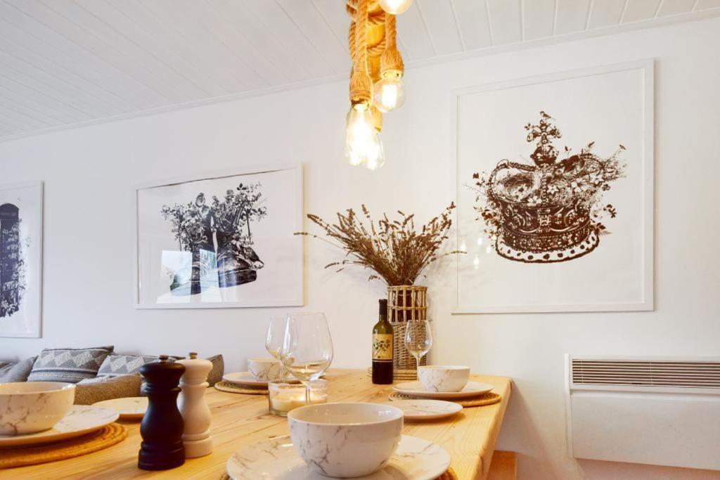Luxury Lodge In The Heart Of The Cotswolds サイレンセスター エクステリア 写真